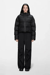 Piumino Rains Alta Short Puffer Donna – Nero
