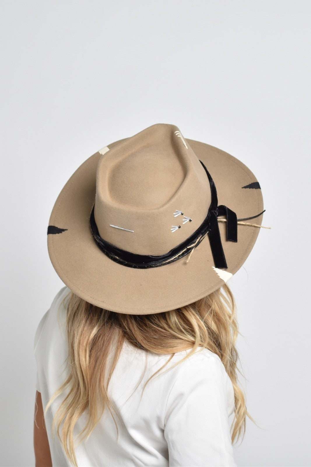 Cappello The Hat Gang Courmayeur Donna – Fango